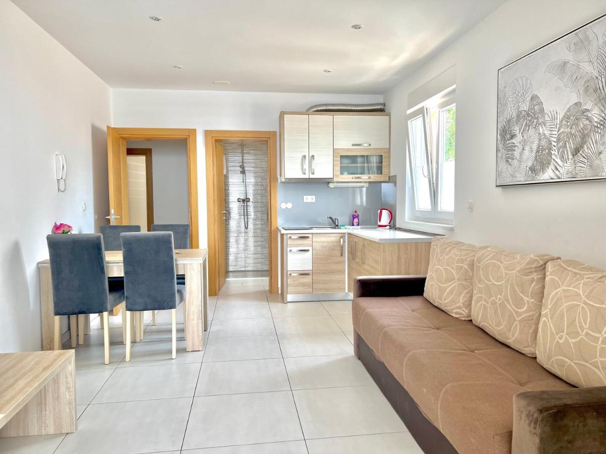 Villa Martina Baška Voda Zewnętrze zdjęcie